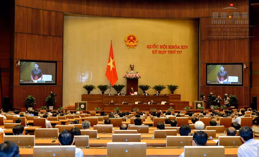 Chủ tịch Quốc hội Nguyễn Thị Kim Ngân phát biểu kết luận phiên chất vấn và trả lời chất vấn tại kỳ họp thứ 4 Chủ tịch Quốc hội Nguyễn Thị Kim Ngân phát biểu kết luận phiên chất vấn và trả lời chất vấn tại kỳ họp thứ 4