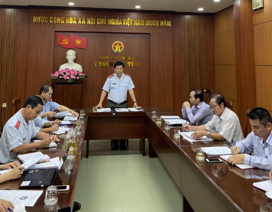 Ông Trần Quang Trung, Phó Chánh Thanh tra tỉnh Đắk Lắk phát biểu tại buổi bốc thăm (ảnh: CTV). Ông Trần Quang Trung, Phó Chánh Thanh tra tỉnh Đắk Lắk phát biểu tại buổi bốc thăm (ảnh: CTV).