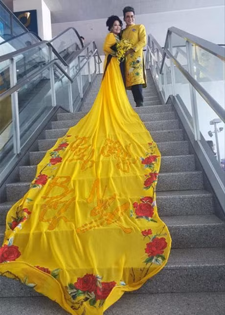 Nhung dam cuoi nghe thuat gay on ao cua MC Thanh Bach - Anh 1