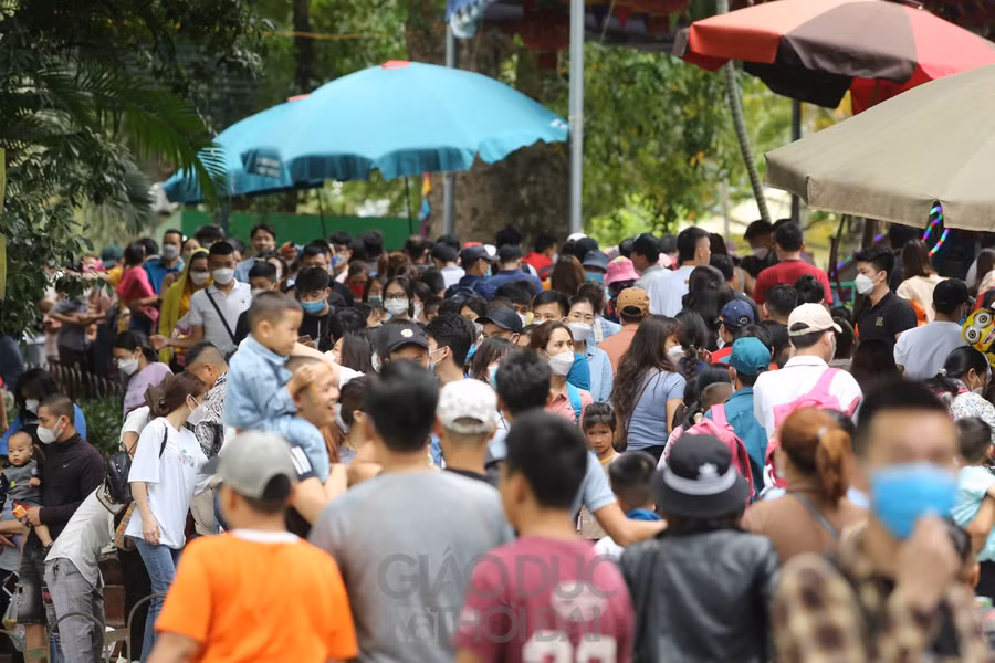 Công viên nước là địa điểm được nhiều bạn trẻ yêu thích tìm tới trong kì nghỉ lễ năm nay.