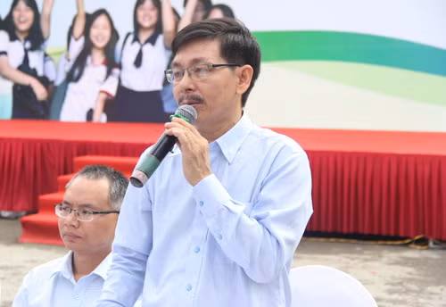 PGS.TS Trần Văn Tớp: Về mặt nguyên lý, khi mặt bằng điểm cao hơn, thì điểm xét tuyển, trúng tuyển của các trường cũng nhích lên PGS.TS Trần Văn Tớp: Về mặt nguyên lý, khi mặt bằng điểm cao hơn, thì điểm xét tuyển, trúng tuyển của các trường cũng nhích lên