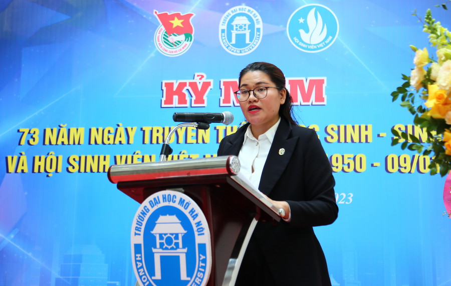 TS Trần Phương Thảo - Chủ tịch Hội sinh viên Trường ĐH Mở Hà Nội đọc Diễn văn kỷ niệm 73 năm ngày truyền thống học sinh, sinh viên và Hội Sinh viên Việt Nam (9/1/1950 – 9/1/2023). TS Trần Phương Thảo - Chủ tịch Hội sinh viên Trường ĐH Mở Hà Nội đọc Diễn văn kỷ niệm 73 năm ngày truyền thống học sinh, sinh viên và Hội Sinh viên Việt Nam (9/1/1950 – 9/1/2023).