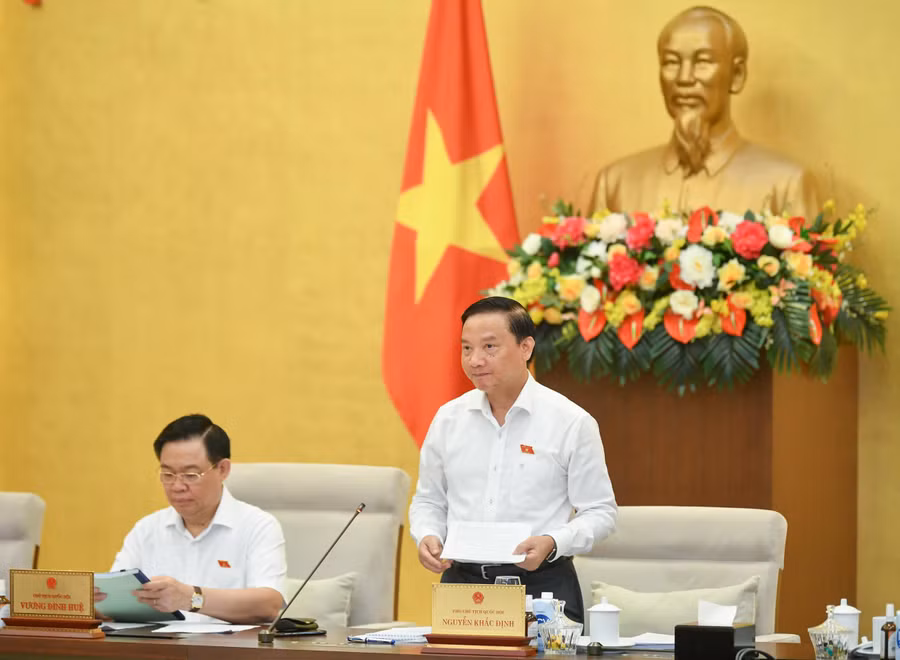 Phó Chủ tịch Quốc hội Nguyễn Khắc Định kết luận nội dung phiên họp. Ảnh: Quochoi.vn