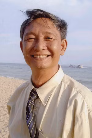 Nhà văn Văn Lê: Viết về chiến tranh hay phải lý giải sức mạnh thần thánh của dân tộc ảnh 1