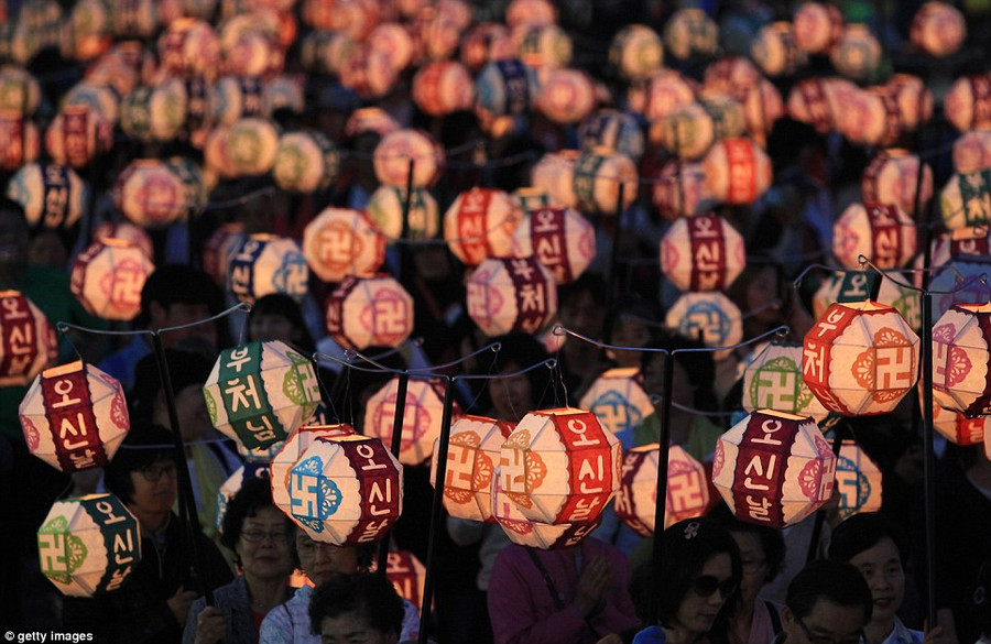 Happy birthday: Buddha was born approximately 2,557 years ago, and in Korea his birthday is traditionally celebrated on the full moon in May Read more: http://www.dailymail.co.uk/news/article-2323047/South-Korea-lit-sea-lanterns-Seoul-prepares-mark-Buddha-s-birthday.html#ixzz2T5SR0bbY Follow us: @MailOnline on Twitter | DailyMail on Facebook