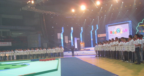 Có 32 đội tham dự vòng chung kết cuộc thi Sáng tạo Robot Việt Nam 2013 Có 32 đội tham dự vòng chung kết cuộc thi Sáng tạo Robot Việt Nam 2013