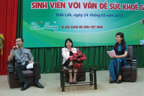 Mù thông tin, gần 20 vạn nữ sinh có thai trước tuổi 20