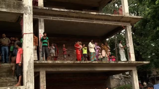 Bão quật vào Trung Quốc, hàng chục người chết