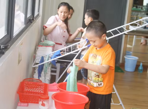 Chuẩn bị hành trang cho con vào lớp 1