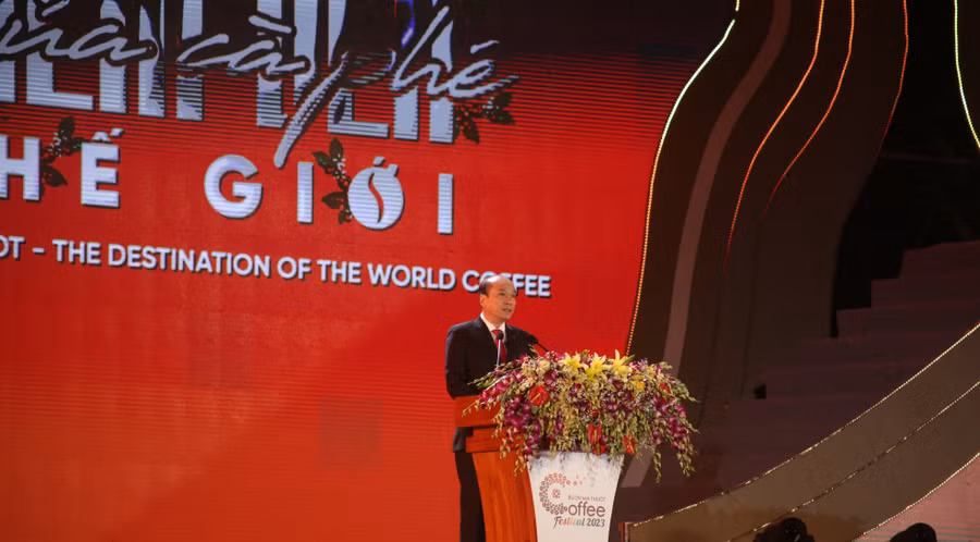 Ông Phạm Ngọc Nghị - Chủ tịch UBND tỉnh Đắk Lắk phát biểu khai mạc Lễ hội Cà phê Buôn Ma Thuột lần thứ 8 năm 2023.