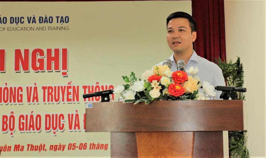 Chánh Văn phòng Bộ GD&ĐT Trần Quang Nam triển khai chương trình Hội nghị công tác Văn phòng và truyền thông khối các đơn vị trực thuộc.