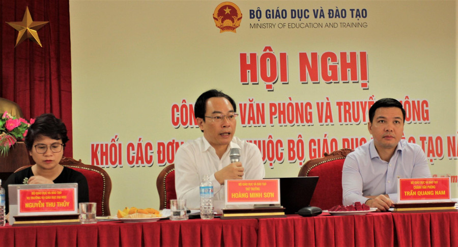 Chủ trì Hội nghị công tác Văn phòng và truyền thông khối các đơn vị trực thuộc.