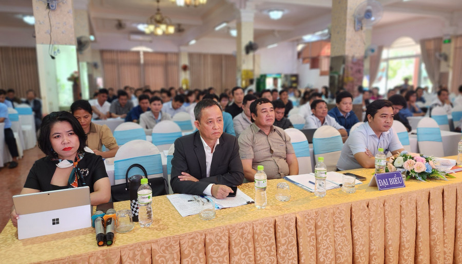 Đại biểu dự Hội nghị đánh giá công tác XMC năm 2023, triển khai phương hướng nhiệm vụ năm 2024 tỉnh Đắk Lắk. (Ảnh: Thành Tâm) Đại biểu dự Hội nghị đánh giá công tác XMC năm 2023, triển khai phương hướng nhiệm vụ năm 2024 tỉnh Đắk Lắk. (Ảnh: Thành Tâm)