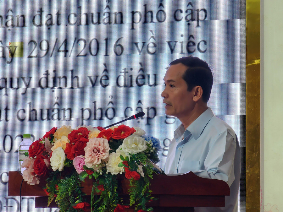 Ông Phạm Trịnh, Phó Trưởng phòng GDTrH-GDTX, Sở GD&ĐT Đắk Lắk báo cáo kết quả XMC năm 2023. (Ảnh: Thành Tâm) Ông Phạm Trịnh, Phó Trưởng phòng GDTrH-GDTX, Sở GD&ĐT Đắk Lắk báo cáo kết quả XMC năm 2023. (Ảnh: Thành Tâm)