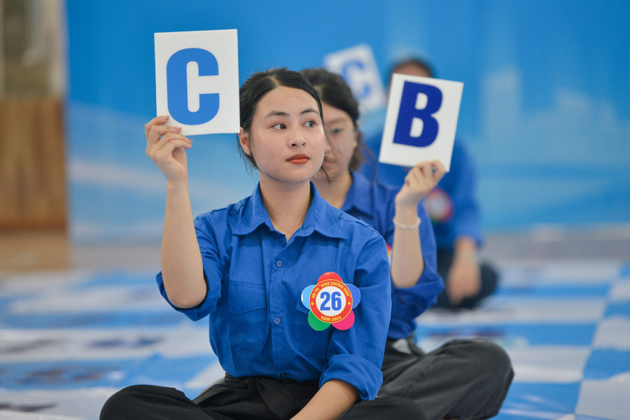 Đồng thời tuyên truyền về các mục tiêu, quan điểm, giải pháp được nêu trong Chỉ thị 30 của Thành ủy, cũng như các Hướng dẫn và Kế hoạch của Thành đoàn trong triển khai Cuộc vận động “Xây dựng giá trị hình mẫu thanh niên Thủ đô thời đại mới”.