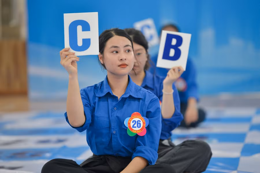 Đồng thời tuyên truyền về các mục tiêu, quan điểm, giải pháp được nêu trong Chỉ thị 30 của Thành ủy, cũng như các Hướng dẫn và Kế hoạch của Thành đoàn trong triển khai Cuộc vận động “Xây dựng giá trị hình mẫu thanh niên Thủ đô thời đại mới”.