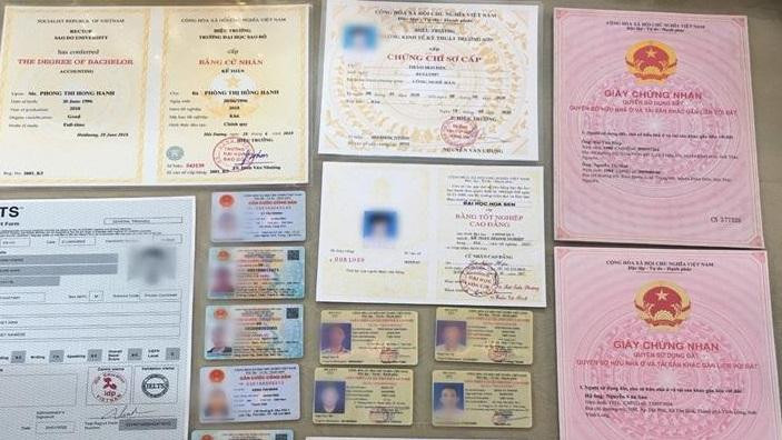 Tang vật được cơ quan công an thu giữ. Tang vật được cơ quan công an thu giữ.