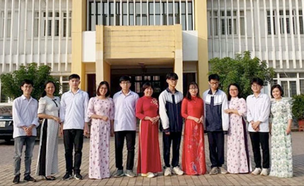 Cả 6/6 thí sinh đội tuyển Hóa học Yên Bái đều đạt giải.