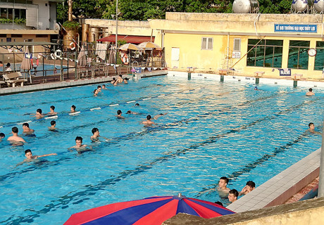 Nước bể bơi thường bị nhiễm khuẩn như thế nào? - Ảnh 5 Nuoc be boi thuong bi nhiem khuan nhu the nao? - Anh 5