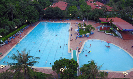 Nước bể bơi thường bị nhiễm khuẩn như thế nào? - Ảnh 4 Nuoc be boi thuong bi nhiem khuan nhu the nao? - Anh 4