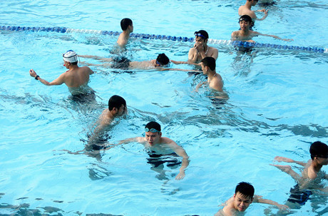 Nước bể bơi thường bị nhiễm khuẩn như thế nào? - Ảnh 9 Nuoc be boi thuong bi nhiem khuan nhu the nao? - Anh 9