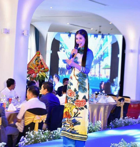 Hoa hậu Việt Nam khoe sắc tại Resort Hoa hau Viet Nam khoe sac tai Resort