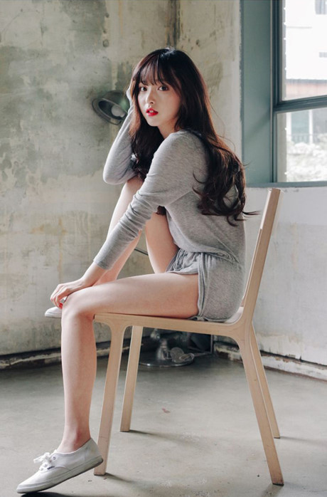 Hot girl Hàn xinh như mộng đắt show chụp hình - Ảnh 4 Hot girl Han xinh nhu mong dat show chup hinh - Anh 4