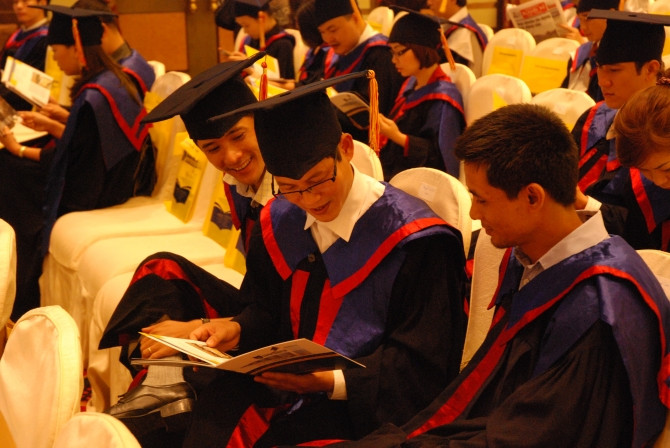Mất bằng đại học có được cấp lại?