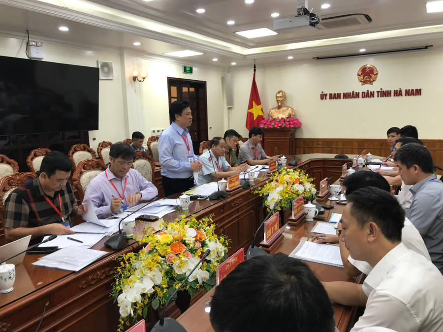 Thứ trưởng Nguyễn Hữu Độ phát biểu ý kiến tại buổi làm việc