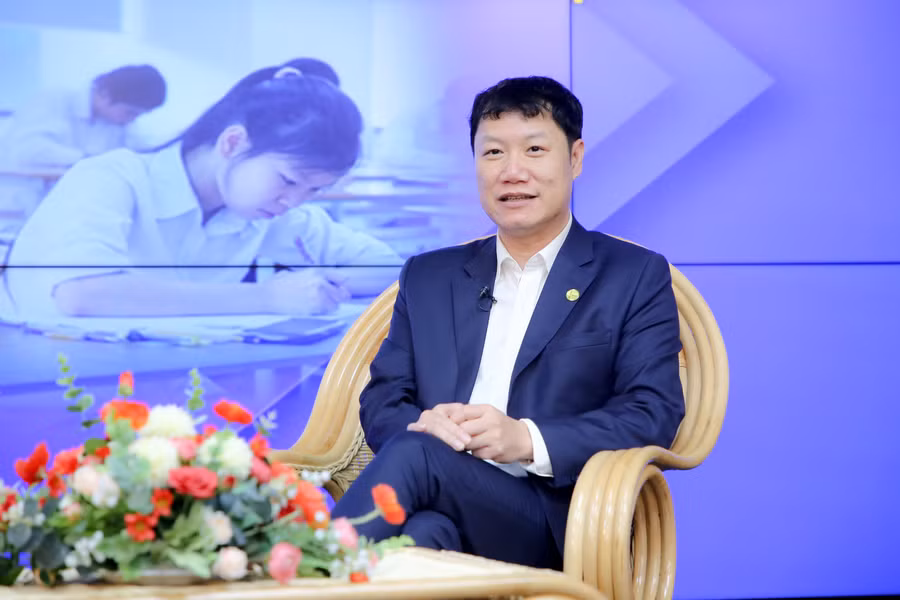 GS.TS Nguyễn Tiến Thảo - Giám đốc Trung tâm khảo thí (Đại học Quốc gia Hà Nội). Ảnh: Quốc Việt.