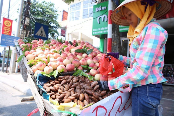Người bán hàng rong bị ảnh hưởng dịch bệnh Covid-19 sắp được hưởng trợ cấp 1,5 triệu đồng Người bán hàng rong bị ảnh hưởng dịch bệnh Covid-19 sắp được hưởng trợ cấp 1,5 triệu đồng