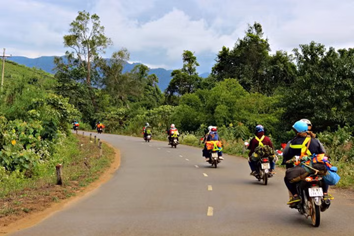 Những điều cần chuẩn bị cho một chuyến đi phượt bằng xe máy