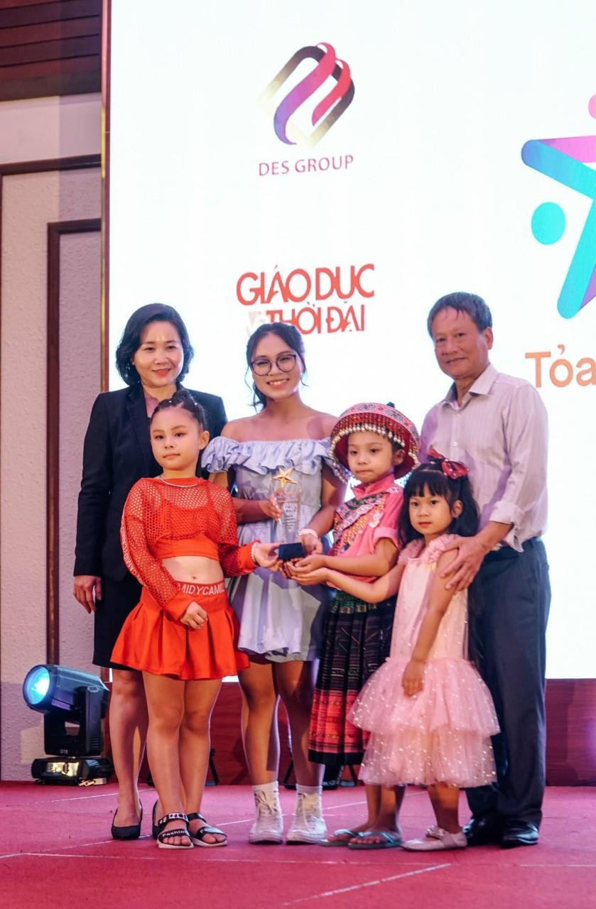 Vòng Chung kết Chương trình trải nghiệm thực tế nghệ thuật và giáo dục School Star 2022 diễn ra ngày 28/8. Vòng Chung kết Chương trình trải nghiệm thực tế nghệ thuật và giáo dục School Star 2022 diễn ra ngày 28/8.