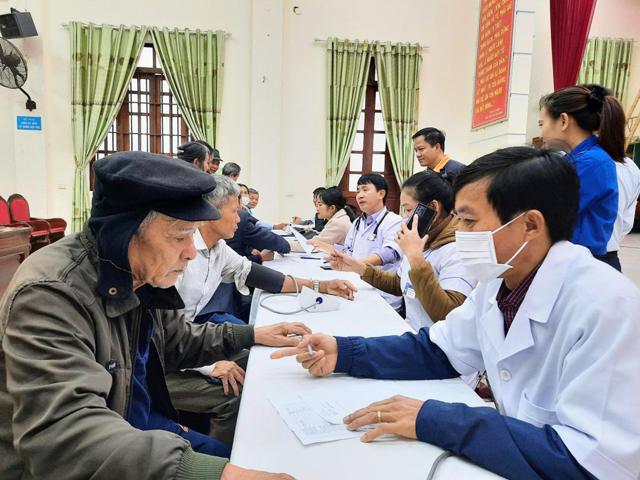 Đây là hoạt động thiện nguyện được tổ chức định kỳ, mỗi tháng/lần của Formosa Hà Tĩnh. Đây là hoạt động thiện nguyện được tổ chức định kỳ, mỗi tháng/lần của Formosa Hà Tĩnh.
