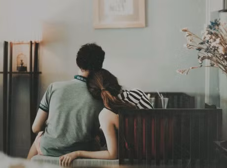 8 dac diem cua mot nguoi dan ong luon hi sinh vi ban - Anh 3