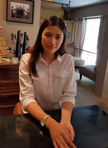 Vbiz 14/3: Nguyen Thi Thanh tra lai danh hieu, Ha Tang vac bung bau di gap 