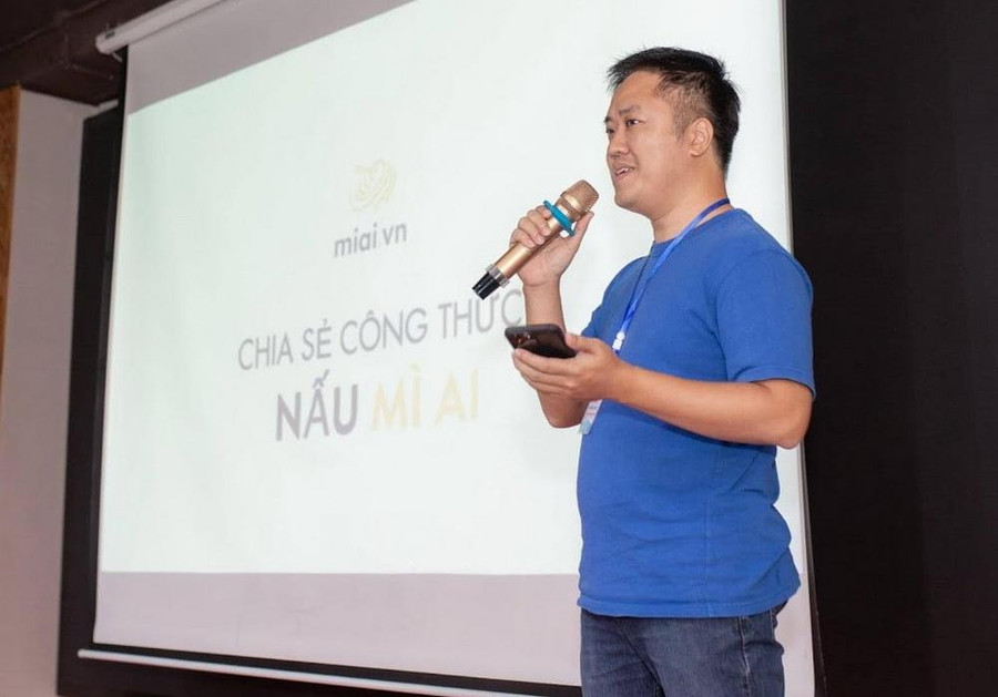 Chia sẻ kiến thức, kinh nghiệm với cộng đồng Mì AI.