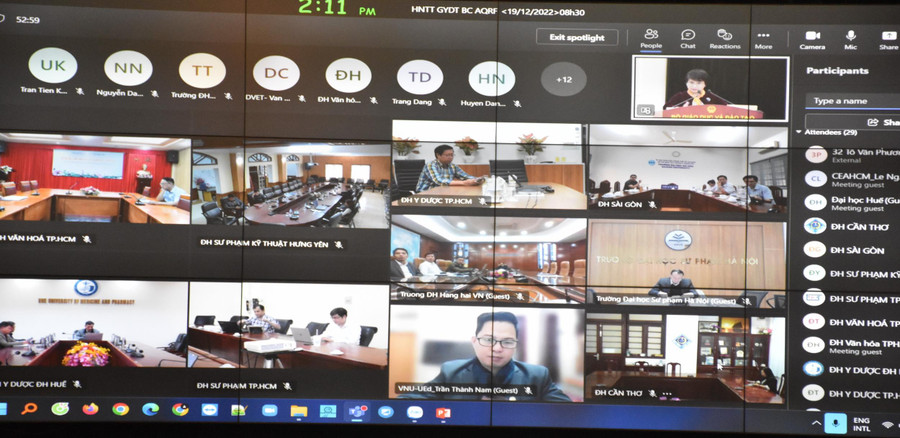 Tọa đàm được tổ chức theo hình thức trực tiếp kết hợp trực tuyến.
