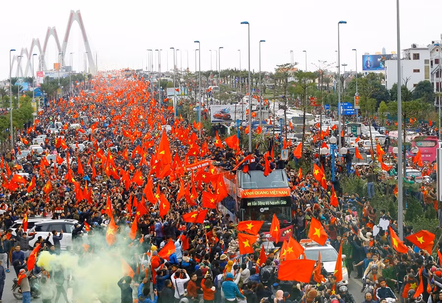 Triển lãm ảnh báo chí "Dấu ấn" - khắc họa Việt Nam vươn lên