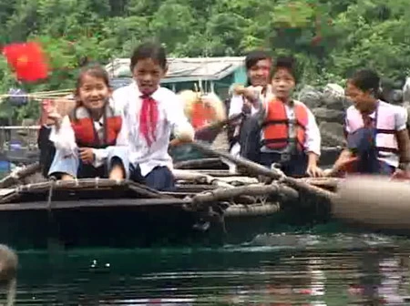 Lớp học trên biển (video)