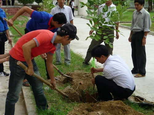 Ra quân thực hiện chiến dịch &quot;Làm thế giới sạch hơn&quot;