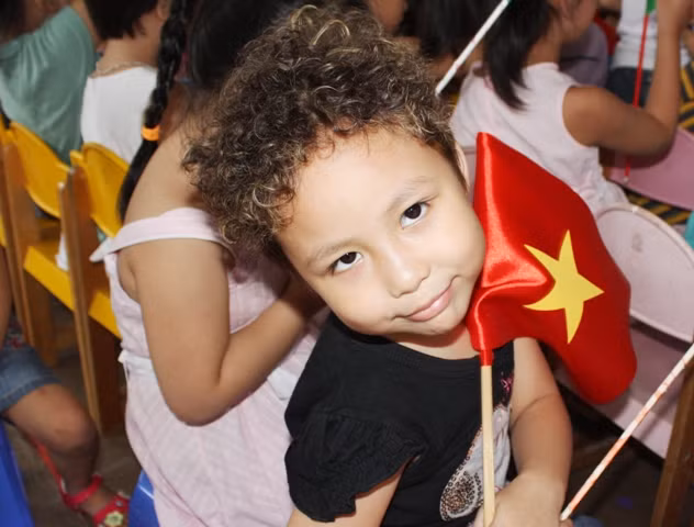 Dấu ấn không phai "Ngày đầu tiên đi học" ảnh 3 Làm dáng nào. Ảnh: gdtd.vn