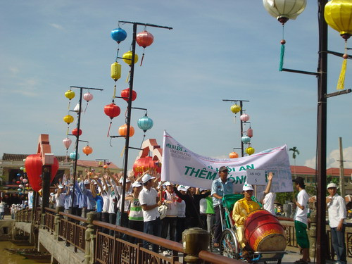Hội An: Gần 2.500 HS, SV đi bộ vì môi trường
