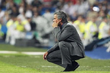 LĐBĐ Bồ Đào Nha cầu cứu Mourinho