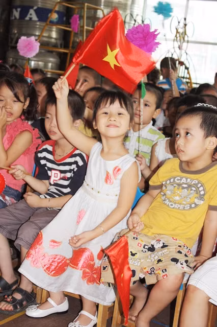 Dấu ấn không phai "Ngày đầu tiên đi học" ảnh 2 Hồn nhiên