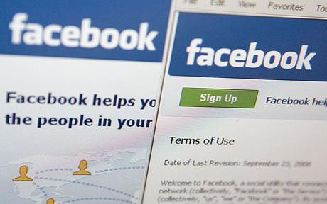 Bị bắt vì khoe đính hôn với cô bé 14 tuổi trên Facebook
