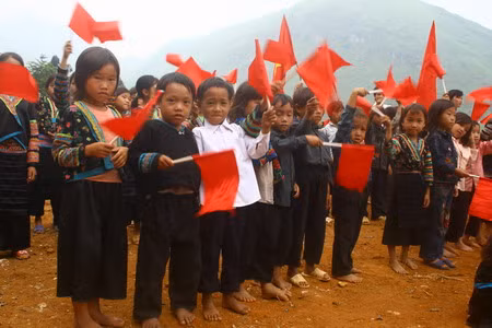 Các em trong ngày vui tựu trường