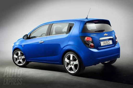 Chevrolet Aveo mới chính thức lộ diện