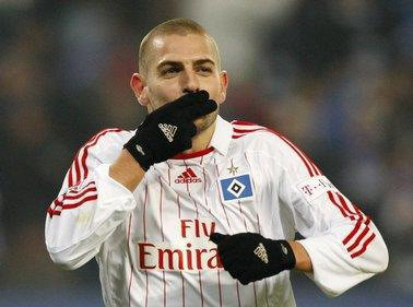 Mladen Petric có thể sẽ ra đi trong kì chuyển nhượng mùa đông. Mladen Petric có thể sẽ ra đi trong kì chuyển nhượng mùa đông.