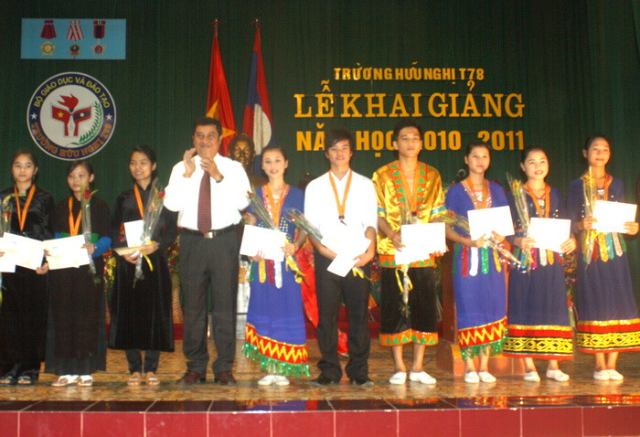 Trường Hữu nghị T78 khai giảng năm học mới 2010- 2011 ảnh 6